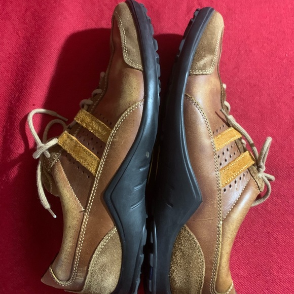 Cole Haan brown leather suede men’s sneakers - Picture 4 of 7